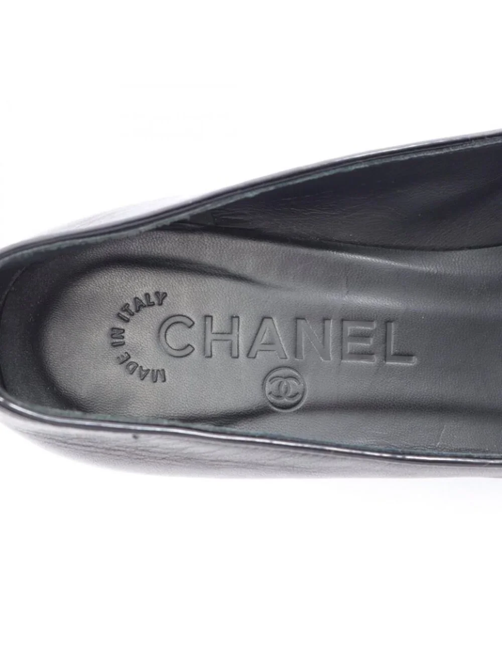 Chanel Pumps CC Logo Leather Patent Heels